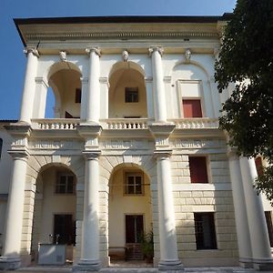 Guest House Villa Angaran San Giuseppe